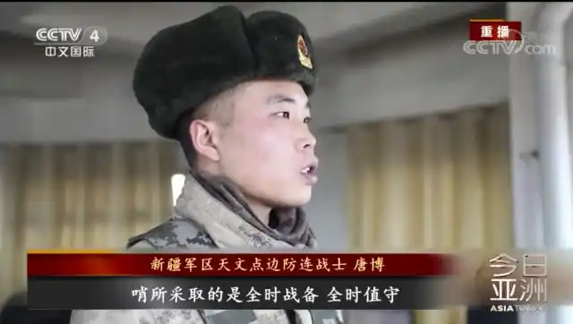 中国边防战士再添硬核装备!(图2) 15式轻型坦克高原驻训_高原边防战士装备_边防执勤 数码迷彩车 图片