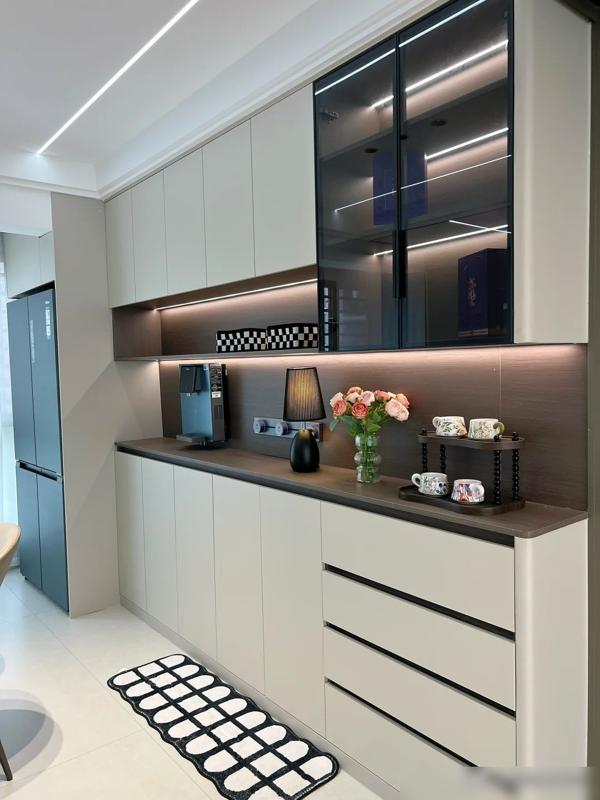 江西一女子的家火了,光一个电视背景墙就让无数人效仿,太实用了(图4) 装修效果图大全2025图片电视墙_大横厅设计技巧_自装省钱攻略