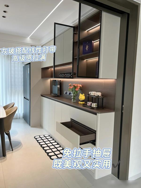 江西一女子的家火了,光一个电视背景墙就让无数人效仿,太实用了(图7) 装修效果图大全2025图片电视墙_自装省钱攻略_大横厅设计技巧