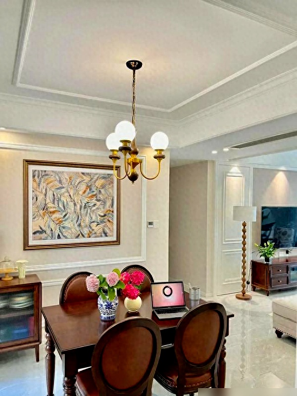 成都一对80后的新房火了,光电视背景墙就让众人惊叹,太有品位了(图8) 装修效果图大全2025图片电视墙_成都80后夫妻通顶电视柜_环保实木板隐藏功能