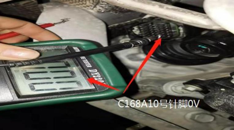 维修案例:新探险者仪表亮扳手灯(图5) 新车扳手指示灯一直亮_福特新探险者2.3T仪表亮扳手灯维修_P0C20辅助变速箱机液泵控制模块回馈讯号范围性能故障排除