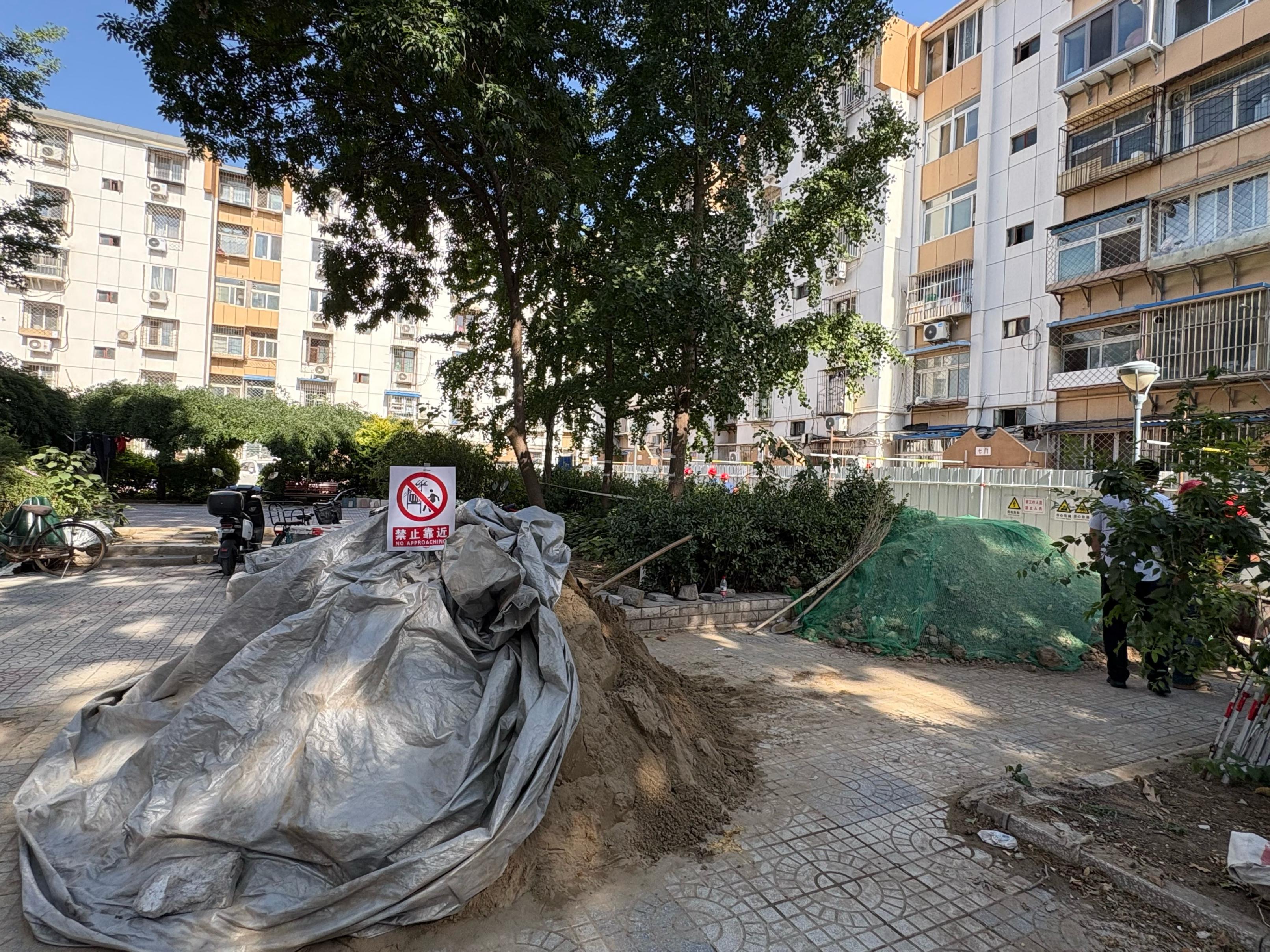 朝阳区215个小区更新改造供热管网设备