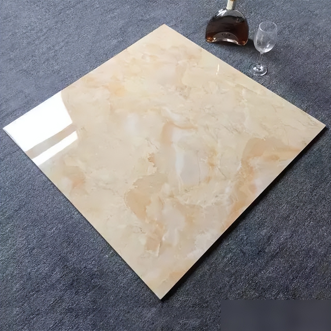 瓷砖行业水很深,瓷砖价格从20到200都有,究竟要如何选择?(图6) 抛光砖与瓷土区别_卡米亚瓷砖型号kpy18022多少钱_瓷砖价格差异