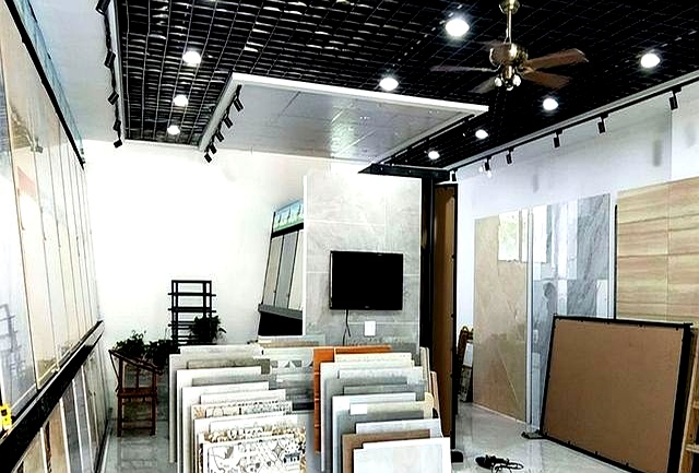 瓷砖行业水很深,瓷砖价格从20到200都有,究竟要如何选择?(图2) 劣质瓷砖鉴别方法_卡米亚瓷砖型号kpy18022多少钱_瓷砖选购技巧