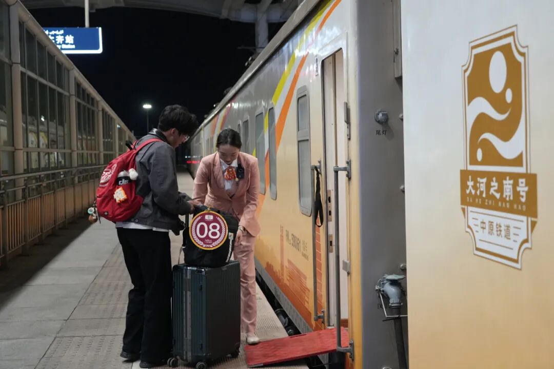 累计超300列!为期10天,Y913次列车出发!(图2) 疆内特色旅游列车_吐鲁番火车站到汽车站_新疆旅游列车