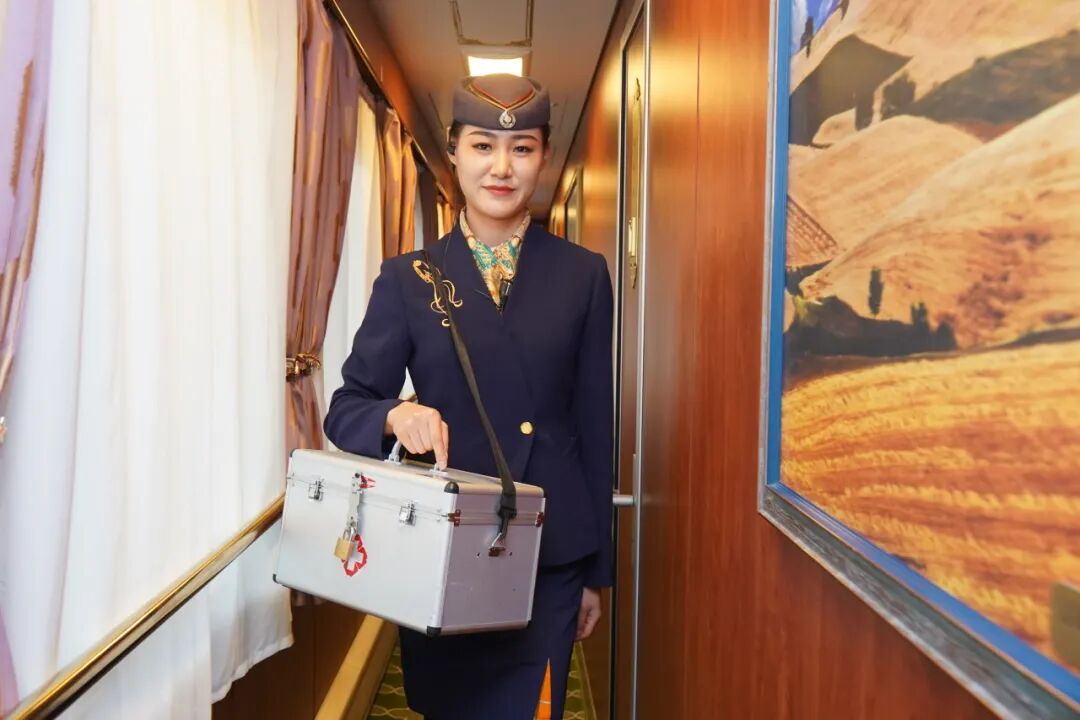 累计超300列!为期10天,Y913次列车出发!(图6) 新疆旅游列车_疆内特色旅游列车_吐鲁番火车站到汽车站