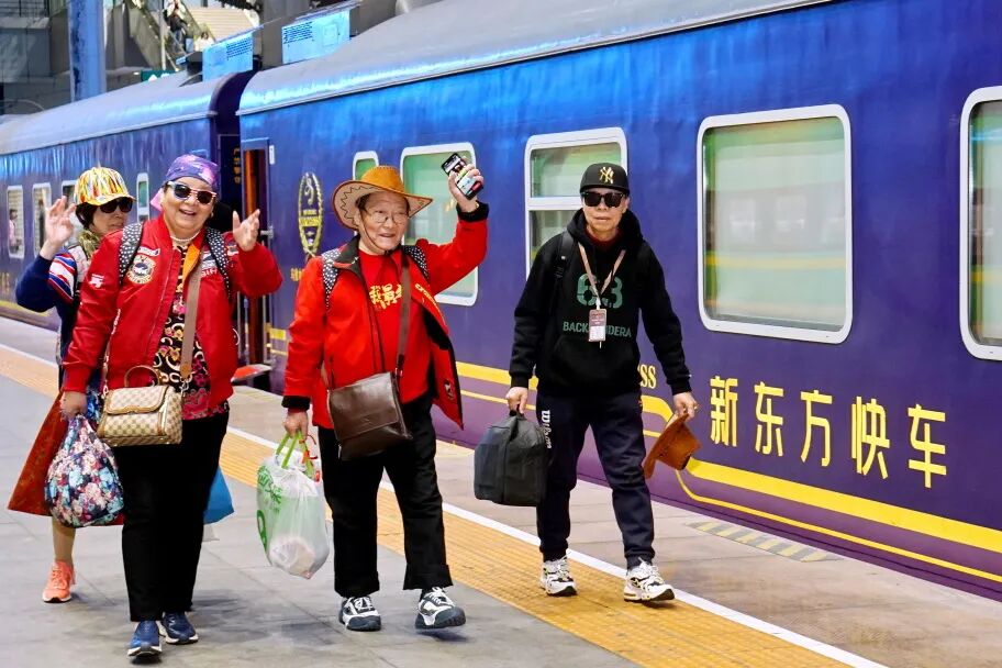 累计超300列!为期10天,Y913次列车出发!(图8) 疆内特色旅游列车_吐鲁番火车站到汽车站_新疆旅游列车