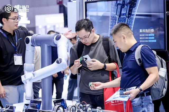 汇川技术工博会C位发布:智能融合,刷新工业!(图8) 智能协同生态全栈技术自主_汇川技术工博会数字化体系_汇川技术2025