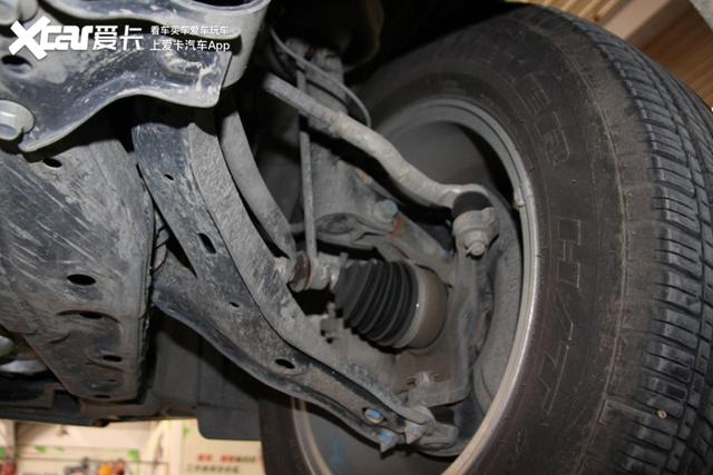 尼桑帕拉丁发动机响_汽车异响原因解决方法_发动机皮带老化异响处理