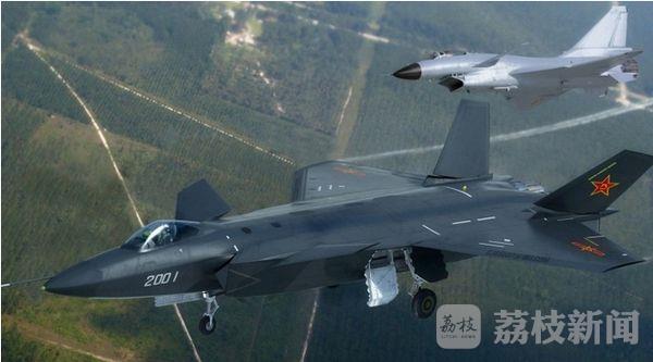 荔枝军事:歼10C比歼10不仅多个C,5大跨越性技术突破足以媲美歼20(图4) 歼10c发动机_歼十C电子战系统改进_歼十C舰载版雷达系统