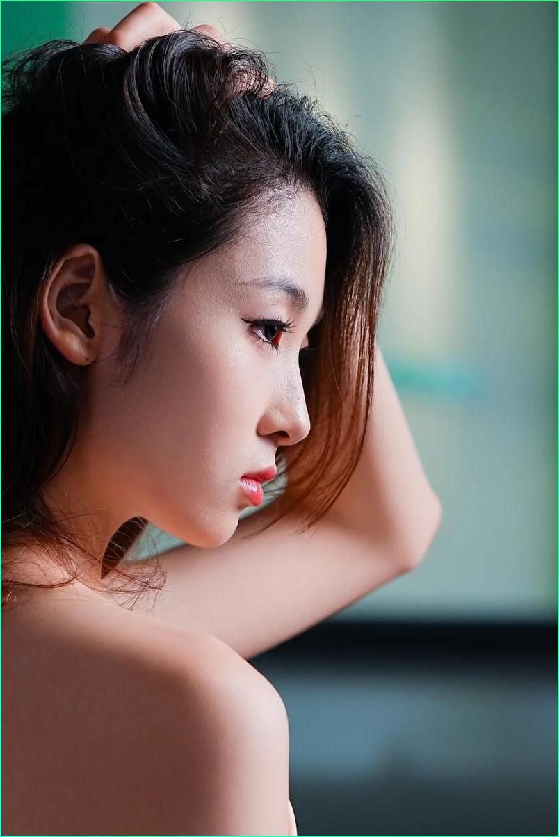 6个超实用的PS修图小技巧,看完就能用上!(图2) PS自然修图技巧_photoshop数码照片处理高手之道_双曲线磨皮法教程