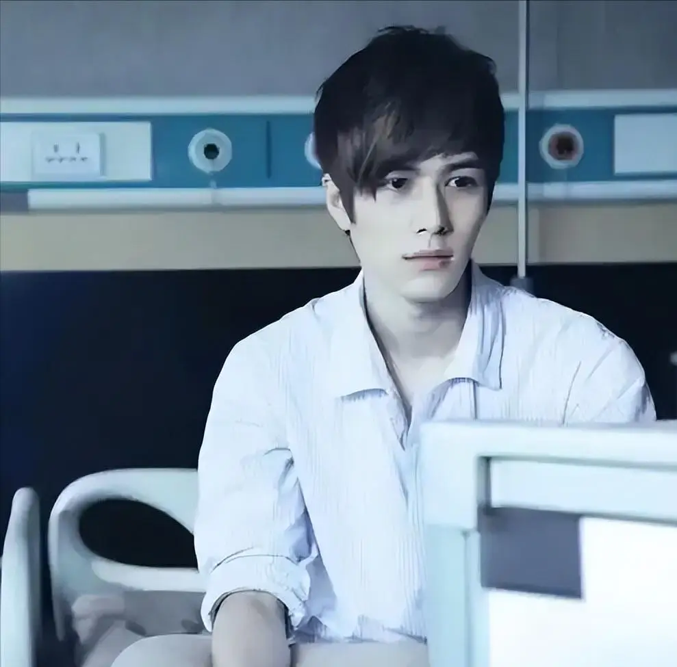 陈学冬:从爆红到“归零”,作品未能突围,差点就能翻盘(图9) 陈学冬 演员生涯 波折_陈学冬 车祸治疗进展_和力辰光传媒陈学冬