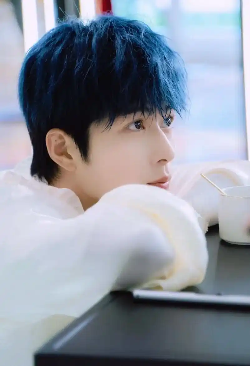 34岁知名男星病房照曝光:“希望是最后一次手术”!久未露面竟是这原因(图5) 和力辰光传媒陈学冬_陈学冬多次手术经历_陈学冬车祸最新消息