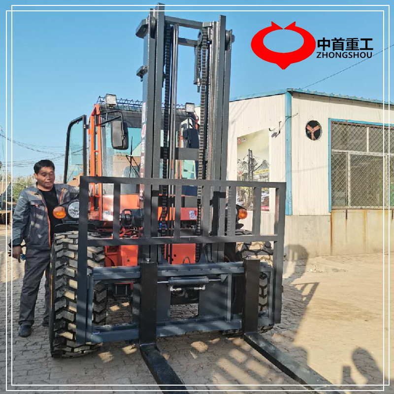 4吨越野叉车可以安装铲斗抱夹多种叉车属具四川遂宁(图4) 4吨越野叉车可以安装铲斗抱夹多种叉车属具四川遂宁