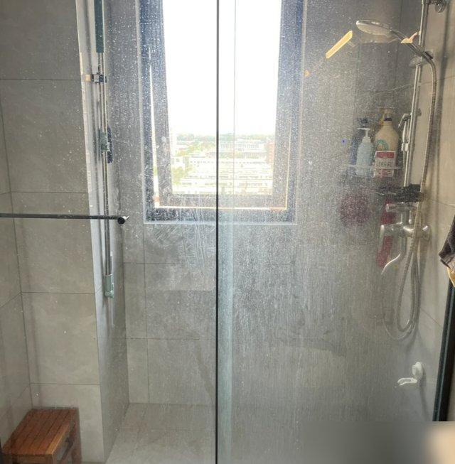 再装修,我一定要把这8个卫生间设计抄回家,少一个都不行(图25) 卫生间双卫改造_装修浴室效果图_悬空卫浴清洁神器