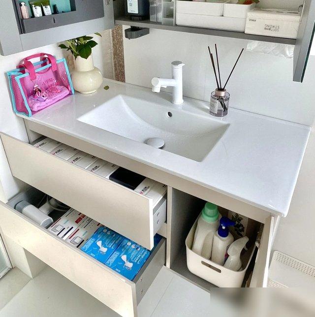 再装修,我一定要把这8个卫生间设计抄回家,少一个都不行(图9) 卫生间双卫改造_悬空卫浴清洁神器_装修浴室效果图