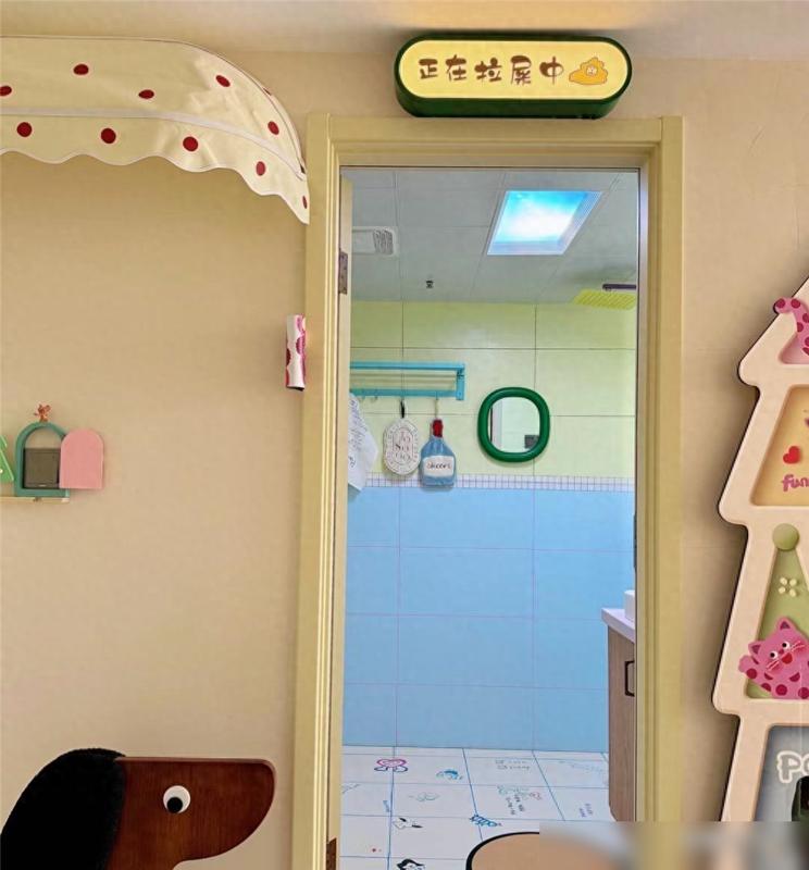 长沙姑娘的4㎡卫生间火了,因“太过小清新”走红,装修得太可爱(图3) 4平米卫生间设计_小卫生间改造技巧_装修浴室效果图