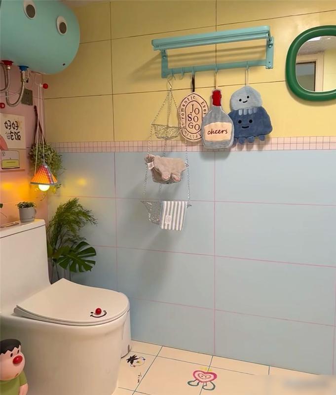 长沙姑娘的4㎡卫生间火了,因“太过小清新”走红,装修得太可爱(图7) 小空间色彩氛围营造_长沙4㎡卫生间设计_装修浴室效果图