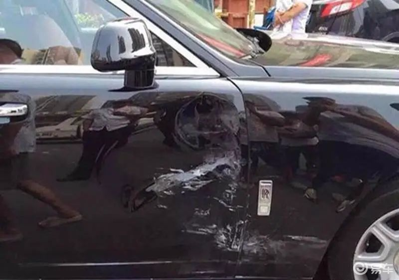 汽车被刮擦怎么办?不要急!记好这3招,不怕责任人找不到(图4) 图片