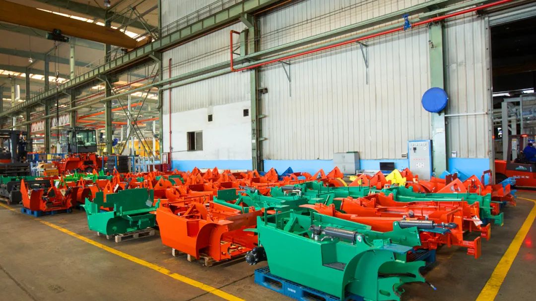 龙工叉车 | 新能源叉车:环保、节能、安全的物流搬运好帮手(图7) 龙工新能源叉车优点_龙工叉车销售_环保节能锂电叉车