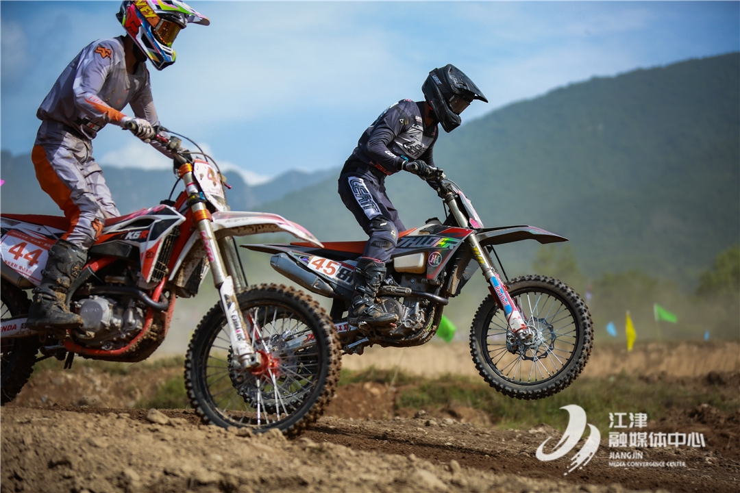 出厂即巅峰!“江津造”摩托征服全国顶尖越野赛(图2) 摩托越野赛道_重庆峻驰LX250R 2025中国摩托车越野锦标赛_重庆峻驰量产车越野赛成绩