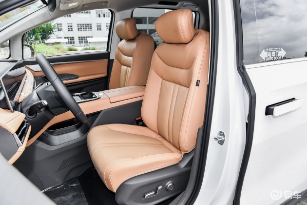 武汉地区上汽大通MAXUS大家7大幅降价!优惠1.00万,优惠不等人(图2) 大家7武汉报价_武汉大家7降价优惠_武汉最大汽车市场