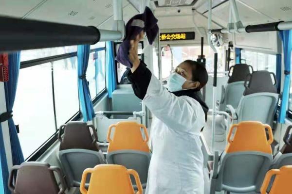 北京27条跨省公交正常运营 上车前须这样做