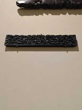 木器风华:一展了解中国传统家具|观展(图22) 中国传统家具工艺_中国古典家具木料色泽刀工漆艺装饰纹样_紫檀木花梨木酸枝木楠木鸡翅木瘿木铁梨木材质特点
