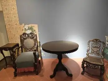 木器风华:一展了解中国传统家具|观展(图43) 中国传统家具工艺_紫檀木花梨木酸枝木楠木鸡翅木瘿木铁梨木材质特点_中国古典家具木料色泽刀工漆艺装饰纹样