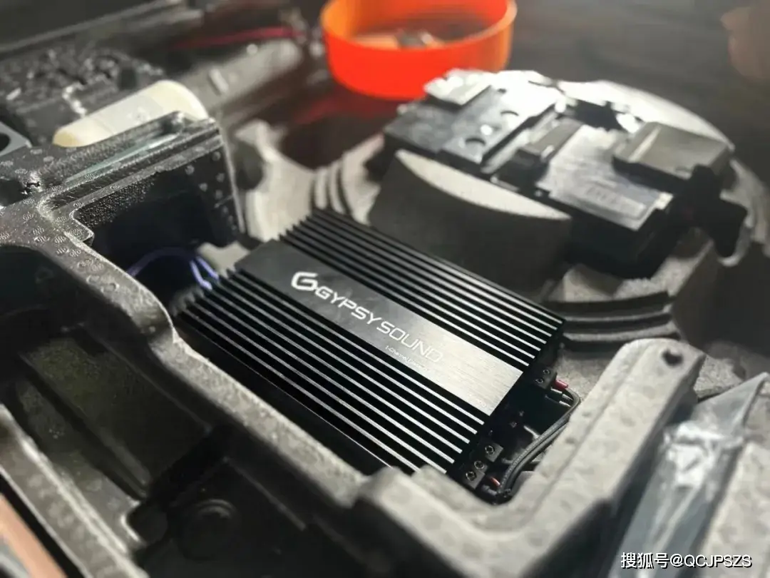 低音系统的选择与搭配(图4) 低音炮频率与调音技巧_汽车超薄低音炮还要功放吗?_汽车音响低音系统解析