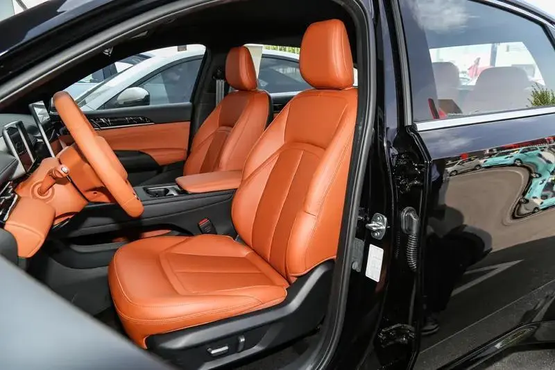 五菱推出国庆购车福利 享至高价值24000元优惠(图15) 图片