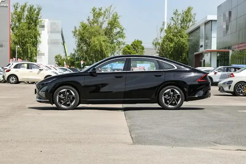 五菱推出国庆购车福利 享至高价值24000元优惠(图5) 图片