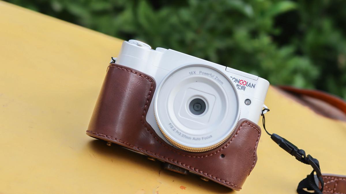 379元买双摄4K数码相机?松典DC218复古微单开箱测评(图3) 国产相机性价比推荐_数码相机维修点_松典DC218 4K数码相机