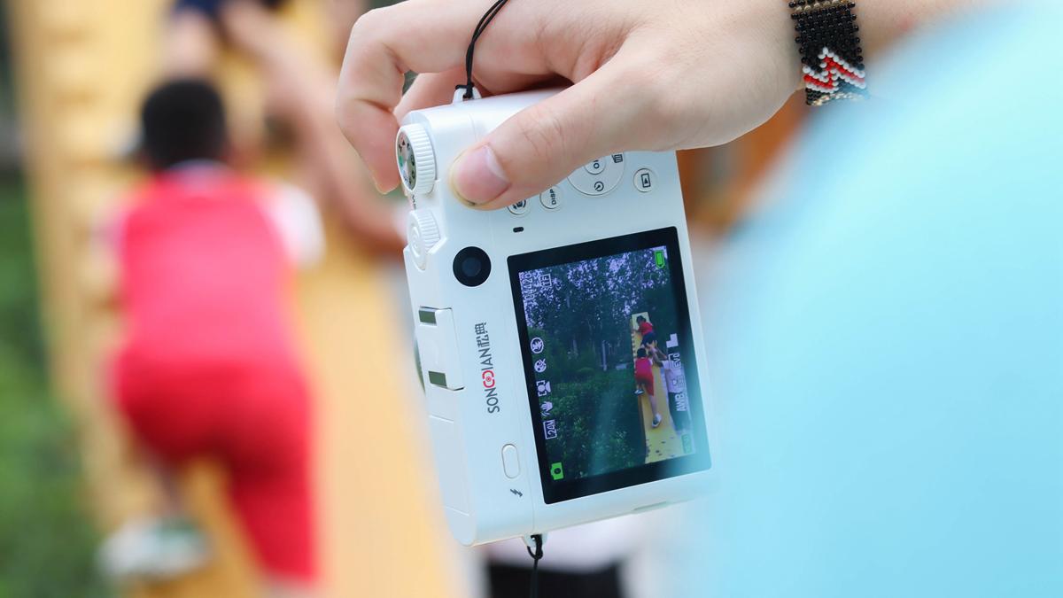 379元买双摄4K数码相机?松典DC218复古微单开箱测评(图4) 数码相机维修点_松典DC218 4K数码相机_国产相机性价比推荐