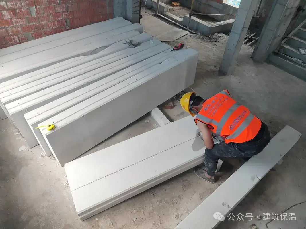 轻质隔墙板墙体施工方案!(图5) ALC板隔墙施工工艺流程_蒸压加气混凝土砌块施工规范_索洁板墙面施工方案