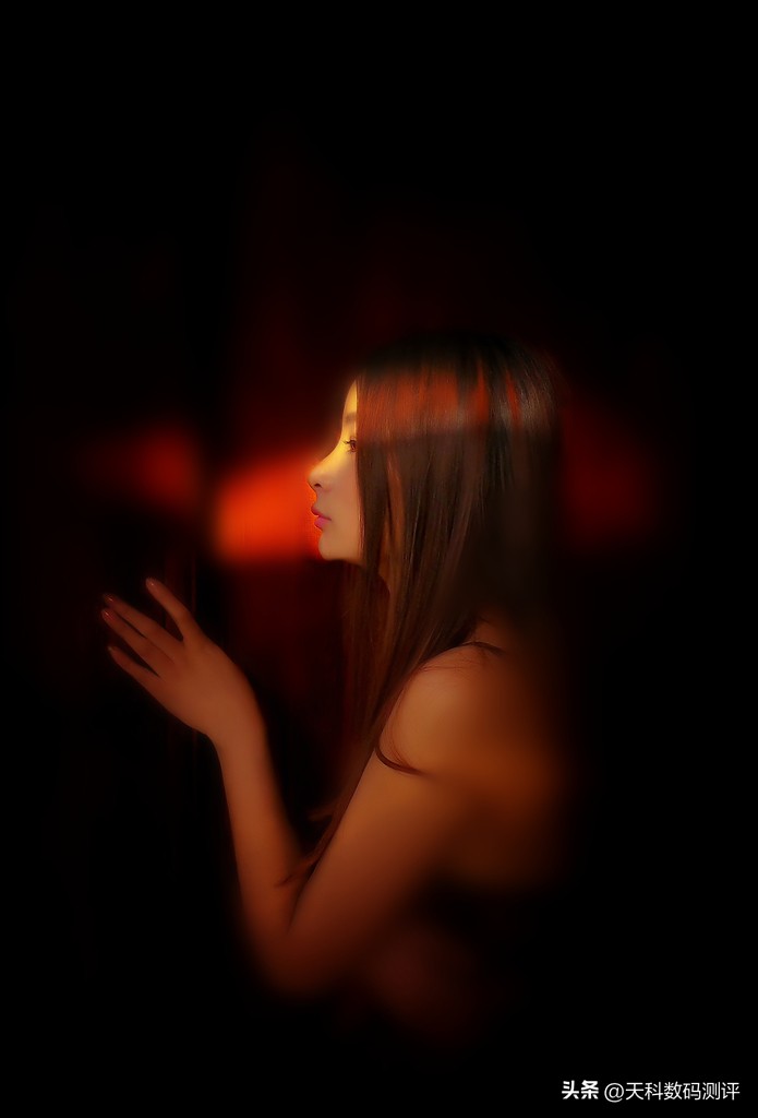 2025人像摄影技巧:AI时代下的拍摄与修图全指南(图2) photoshop数码摄影人像照片精修_手机人像拍摄技巧_2025年人像摄影趋势