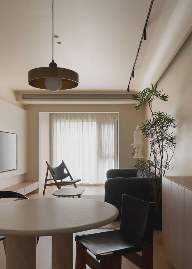 85平精装改温馨自然质感三室两卫,这个家美观不留卫生死角(图13) 深圳85平精装房改造_85平方三室一厅户型图_客厅餐厅厨房硬装改动