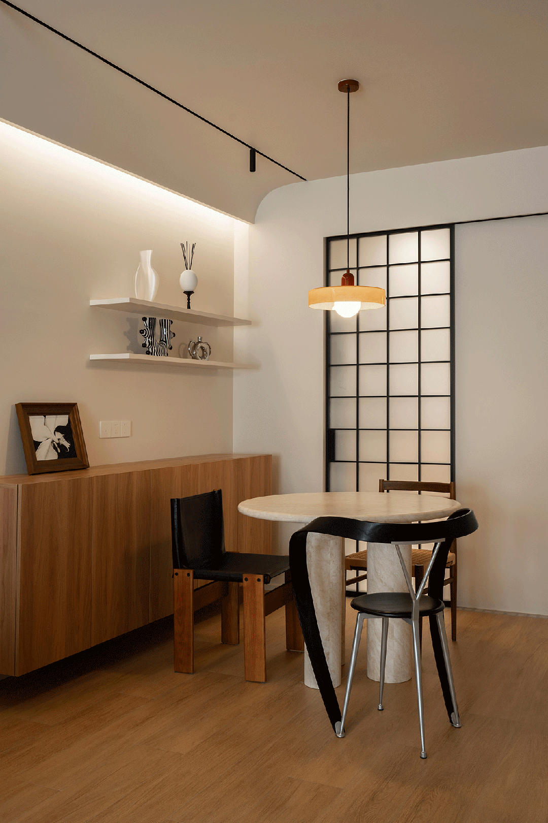 85平精装改温馨自然质感三室两卫,这个家美观不留卫生死角(图14) 客厅餐厅厨房硬装改动_85平方三室一厅户型图_深圳85平精装房改造