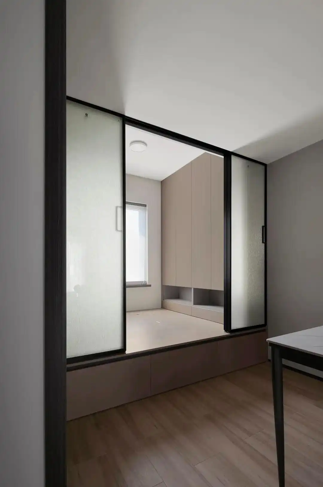 拥有自在“呼吸”感的85㎡小家,温润雅致且高级质感的居所!(图18) 现代风高级感家居_85平米小户型设计_85平方三室一厅户型图