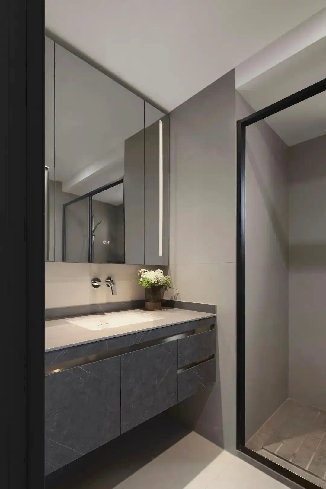 拥有自在“呼吸”感的85㎡小家,温润雅致且高级质感的居所!(图19) 85平米小户型设计_现代风高级感家居_85平方三室一厅户型图