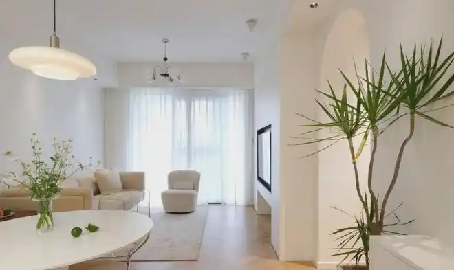 85平现代简约实用三室两卫,整个公共空间都融合在一起(图10) 深圳85平现代简约装修_深圳年轻夫妻家庭装修设计_85平方三室一厅户型图