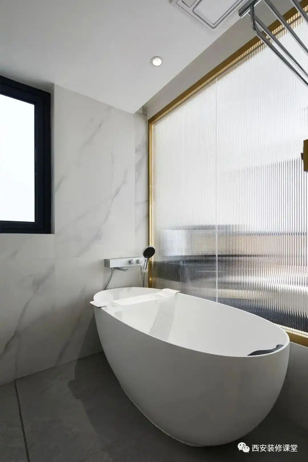 85㎡两室三口之家,暖色温馨宅(图19) 两室一厅改造_开放厨房设计_85平方三室一厅户型图