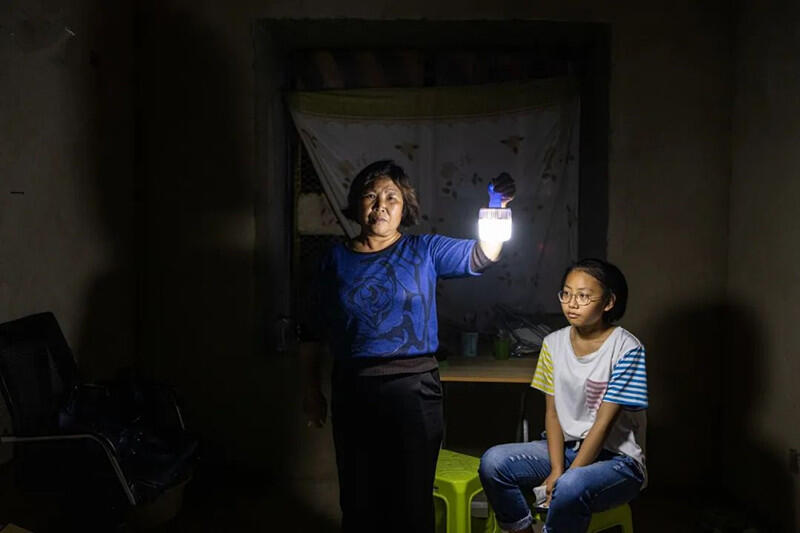 别样幸福城的寄居者:摆摊打工花50万买房,烂尾后丈夫患癌(图2) 别样幸福城 交房_别样幸福城烂尾楼业主维权_摆摊打工50万买房烂尾