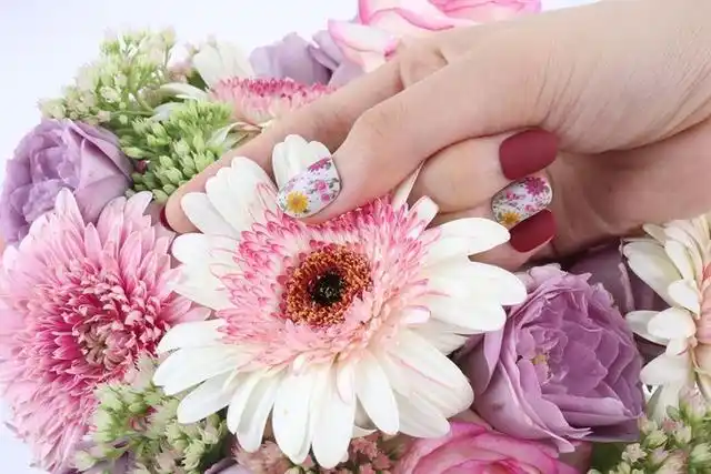 佳能微单镜头怎么选 现有原生镜头点评(图12) 佳能EF-M镜头参数_佳能EF-M镜头推荐_佳能18~135镜头