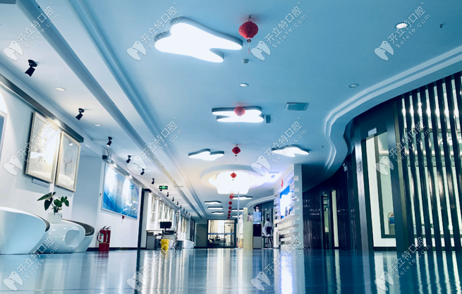 鄂尔多斯市青蕾口腔诊所(图3) 鄂尔多斯市青蕾口腔大厅