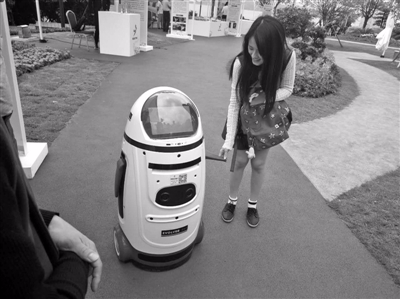 老师将被机器人替代？未来我们的生活会变得怎样？