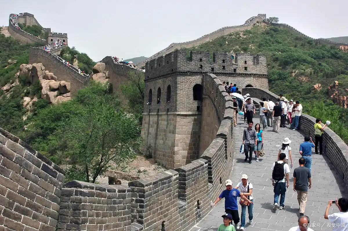 探索雪域高原:西藏旅游列车完全指南!(图2) 北京到拉萨火车z21风景_西藏旅游列车沿途景点_青藏铁路观光列车路线