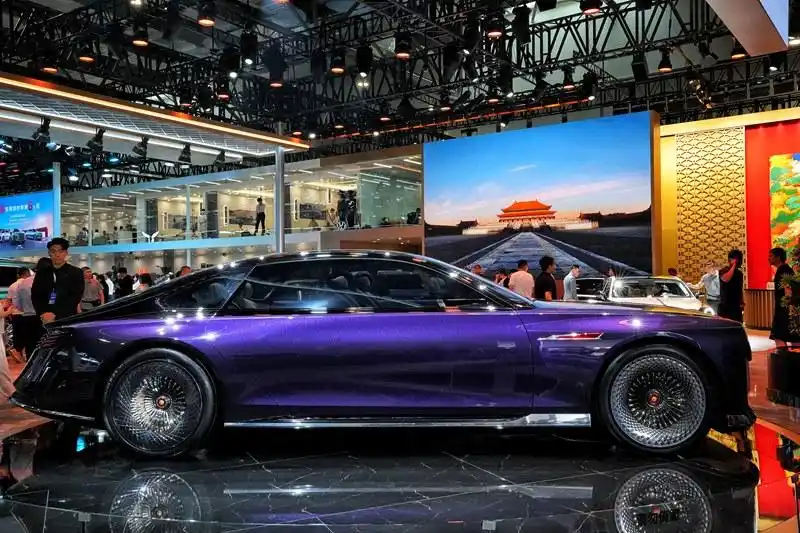 第21届长春汽博会启幕 众多新车型首次亮相(图2) 长春东北亚国际博览中心车展_第21届长春国际汽车博览会_长春汽车博览会