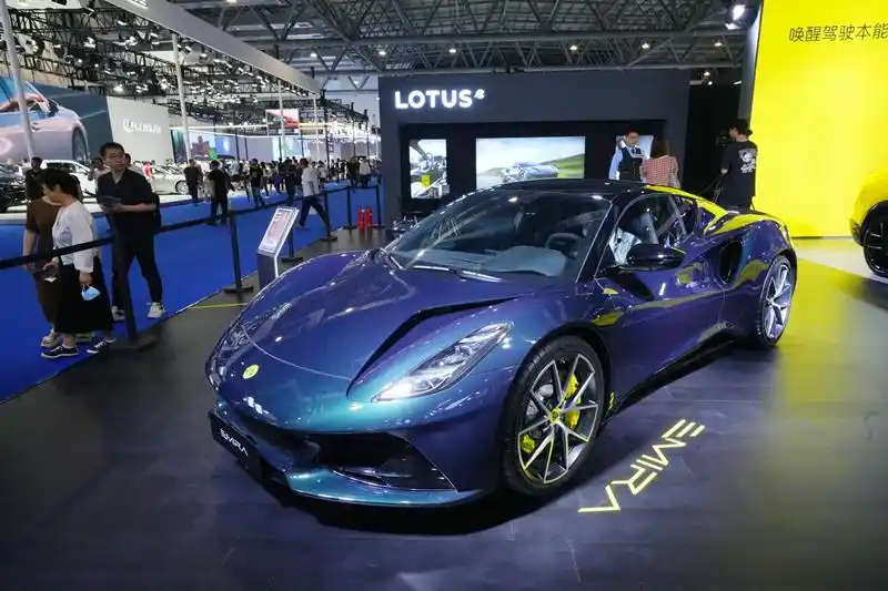 第21届长春汽博会启幕 众多新车型首次亮相(图5) 长春汽车博览会_长春东北亚国际博览中心车展_第21届长春国际汽车博览会