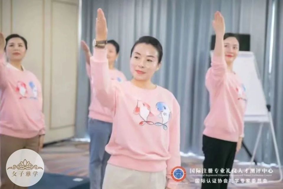 IPA国际证书 |《国际注册礼仪培训师专业能力班》厦门开班(图7) IPA国际证书礼仪培训师课程_国际注册礼仪培训师专业能力班厦门站_礼仪培训师收入怎么样